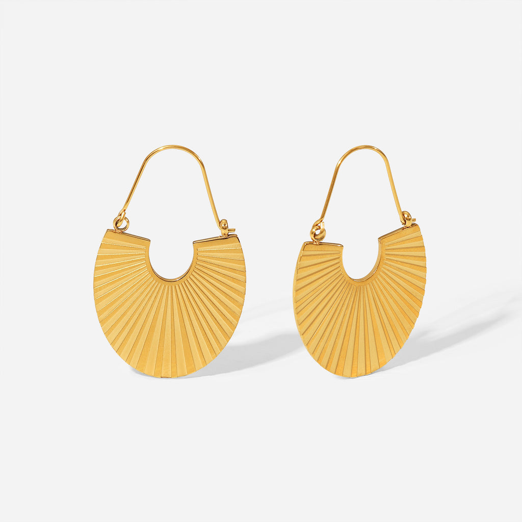 18K Gold Scalloped Rib Earrings