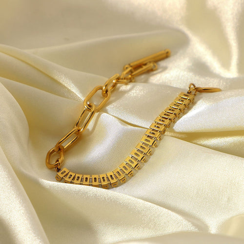 18K Gold Exaggerated OT Buckle Design Bracelet for Women