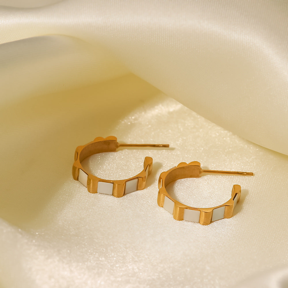 18k Gold Plated C Shape Bamboo Hoop Earrings with Shell