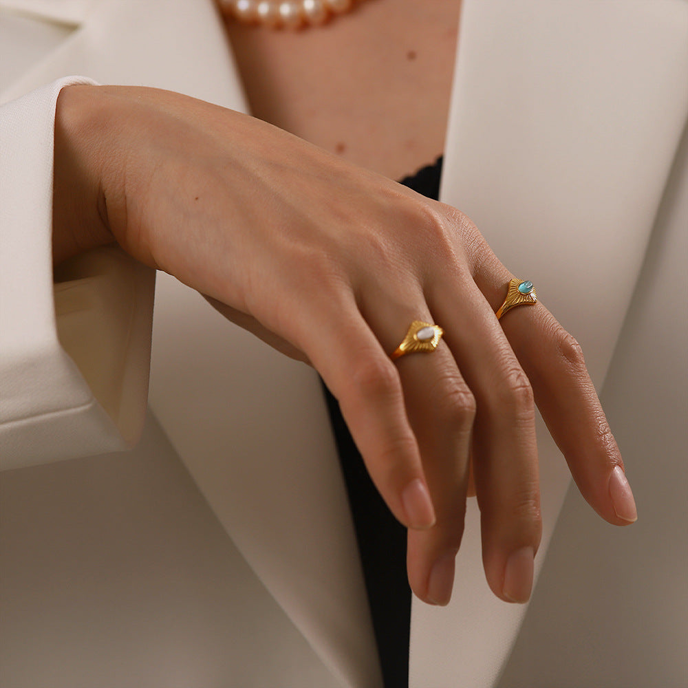 18K Gold Inlaid Blue Opal Ring – Elegant Luxury Jewelry