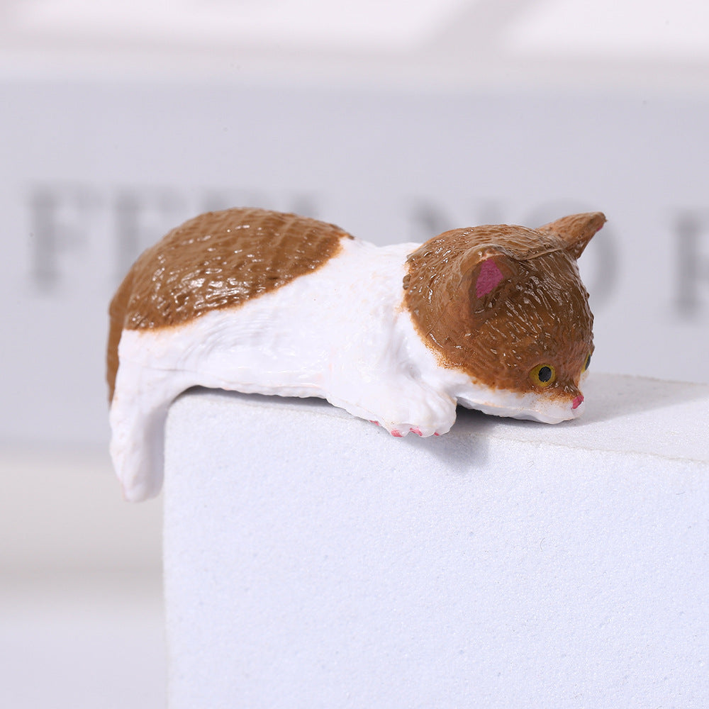 Cute Cat Figurine Mini Desk & Car Console Decoration