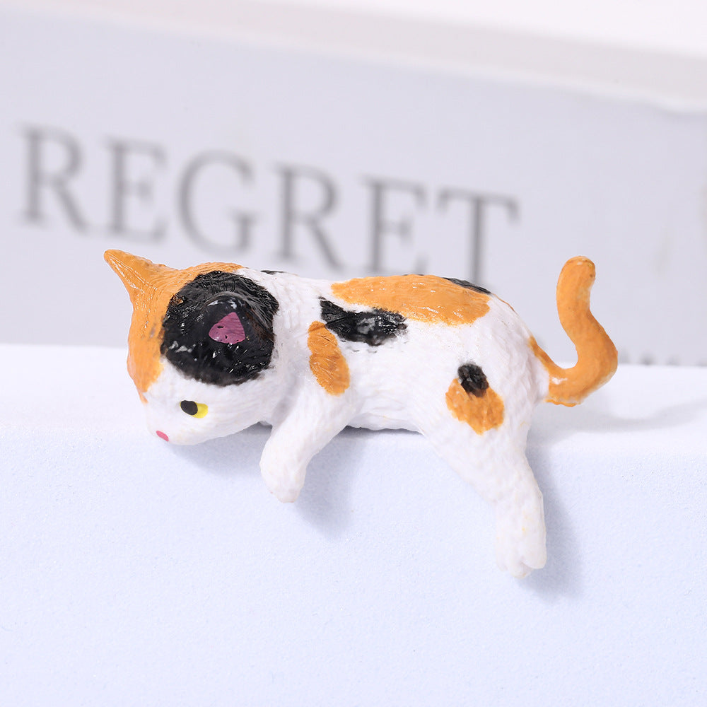 Cute Cat Figurine Mini Desk & Car Console Decoration