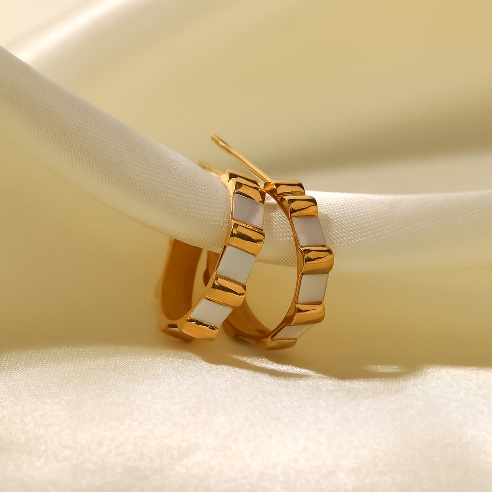 18k Gold Plated C Shape Bamboo Hoop Earrings with Shell